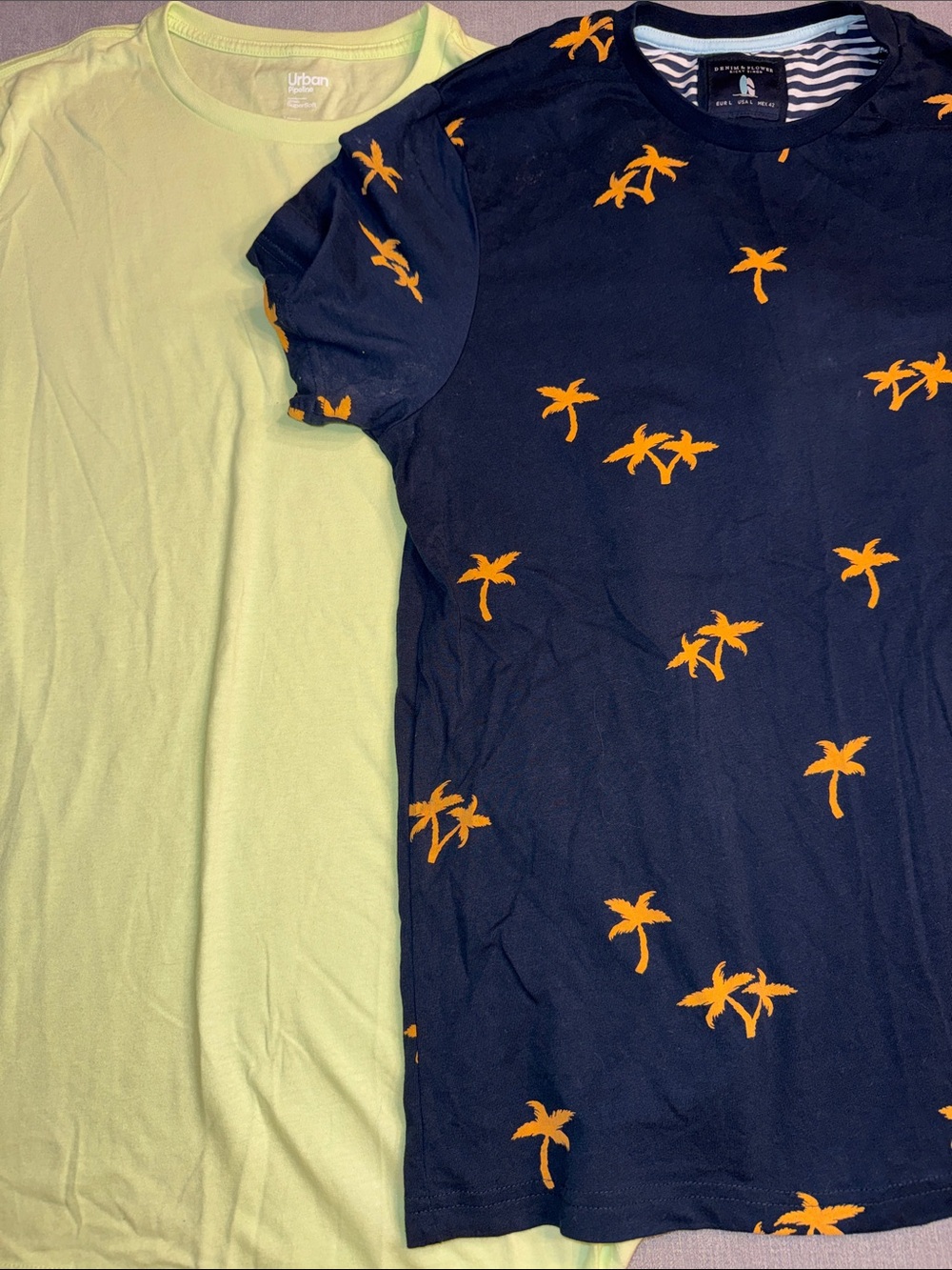 Men’s Short Sleeve T-Shirt Lot- Size Large